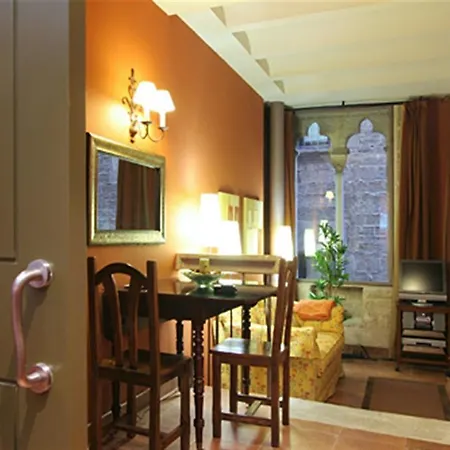 Friendly Rentals Dali * Barcelona