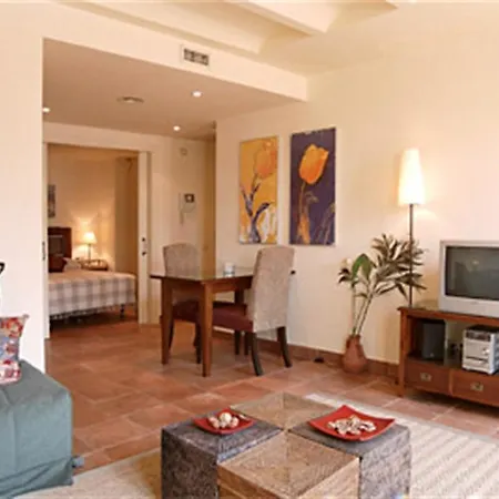 Friendly Rentals Dali Barcelona